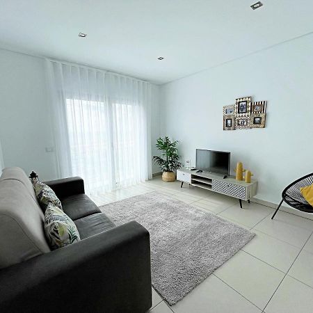 Sonia'S Apart Apartment Nazare Bagian luar foto