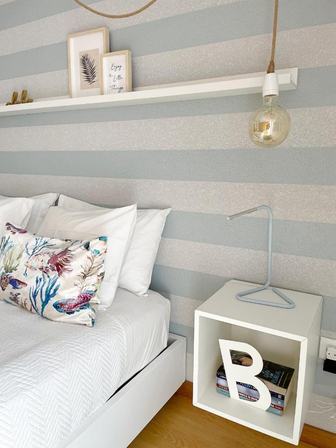 Sonia'S Apart Apartment Nazare Bagian luar foto